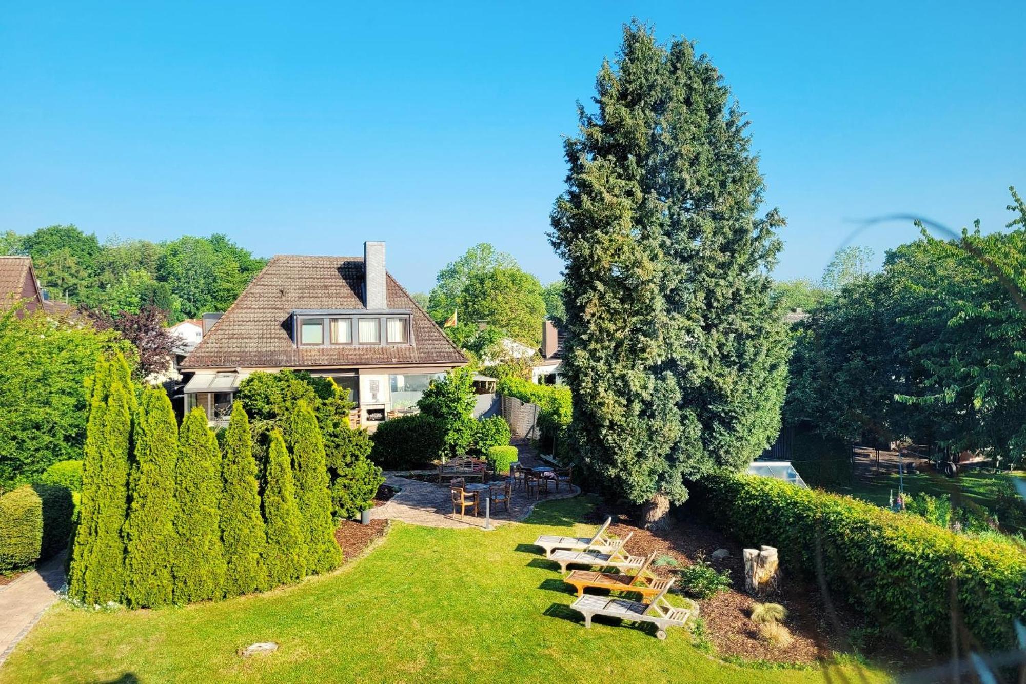 Strandnahe Ferienwohnung - Sehr Modern Und Hochwertig Eingerichtet, Inklusive Parkplatz, Gartenzugang Und Fahrradunterstellmoeglichkeit シャルボイツ エクステリア 写真